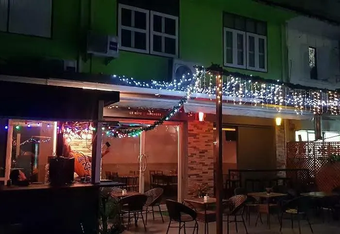 Aparthotel Green Box 2*